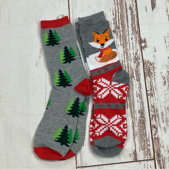 Christmas Socks Holiday Style 2 Pairs Sz 4-10 - Picture 4 of 4